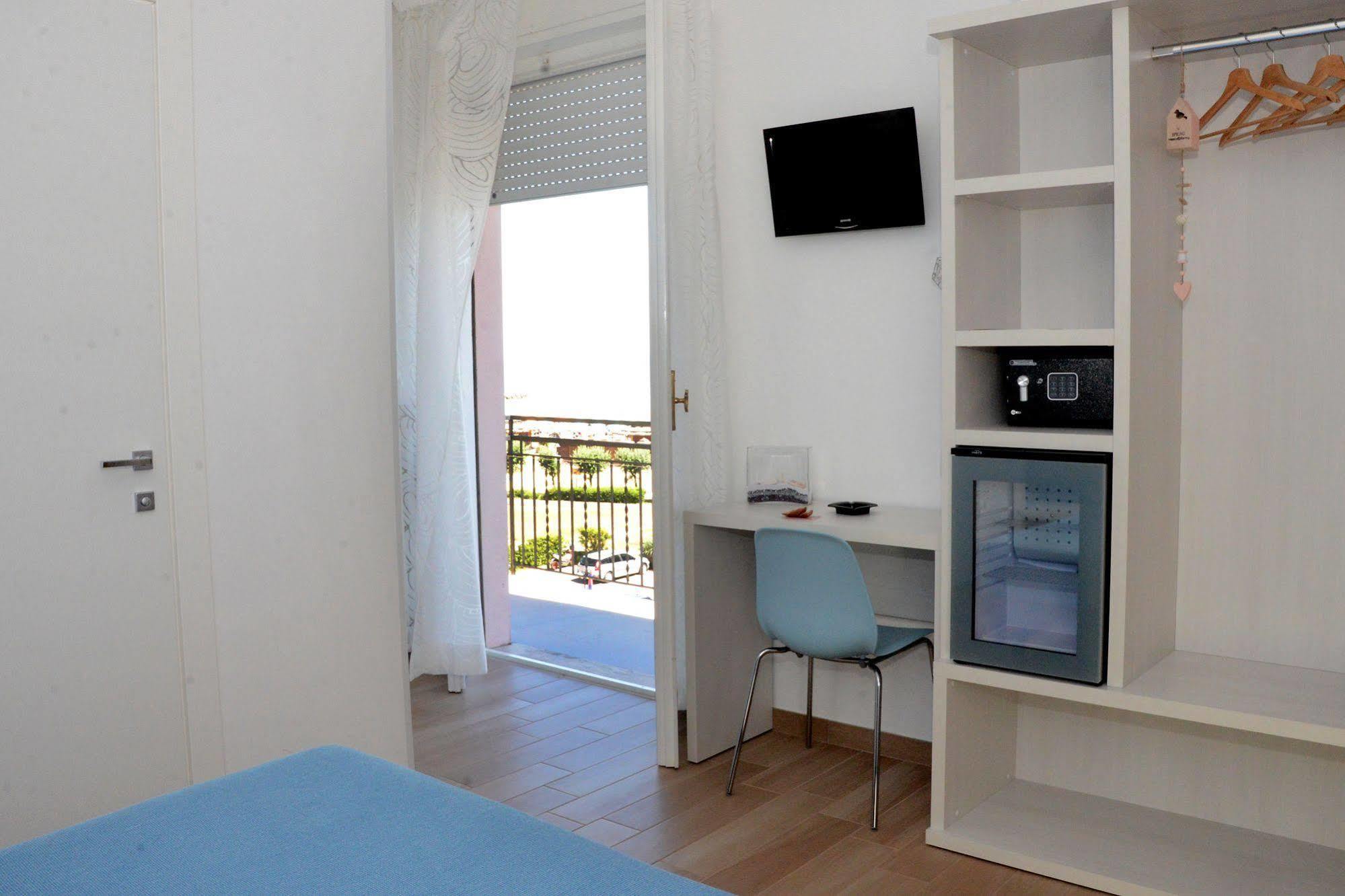 Hotel Maria Serena Rimini Esterno foto