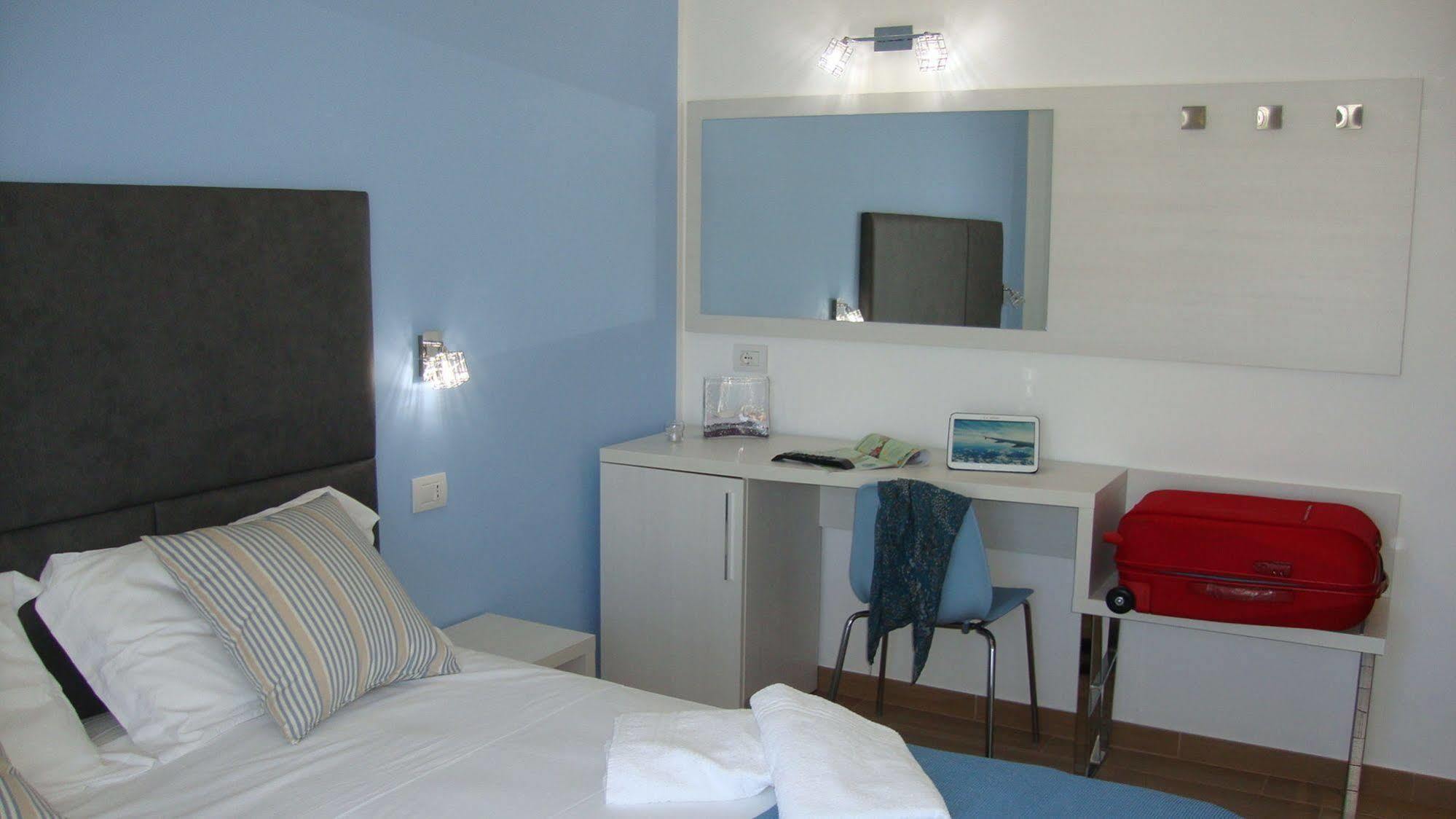 Hotel Maria Serena Rimini Esterno foto
